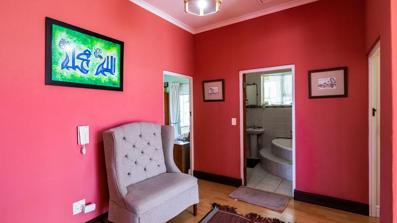 7 Bedroom Property for Sale in Walmer Estate Western Cape